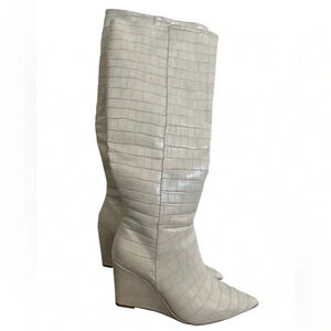 Just Fab Michaela  wedge plateform snakeskin boots size 7.5